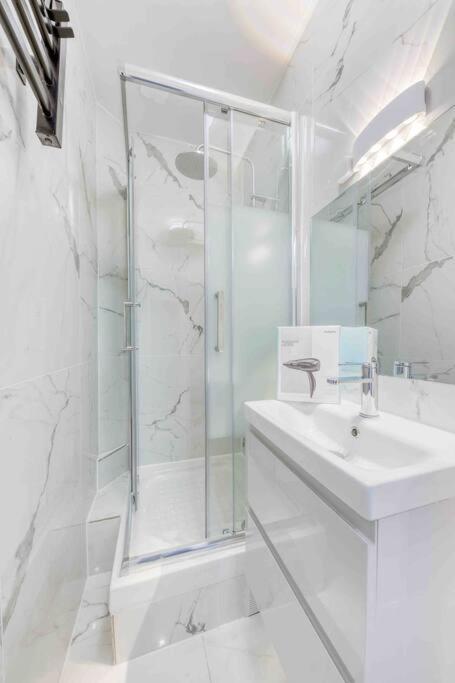 Appartement Cosy I Proche De La Porte De Versailles Paris Malakoff Luaran gambar